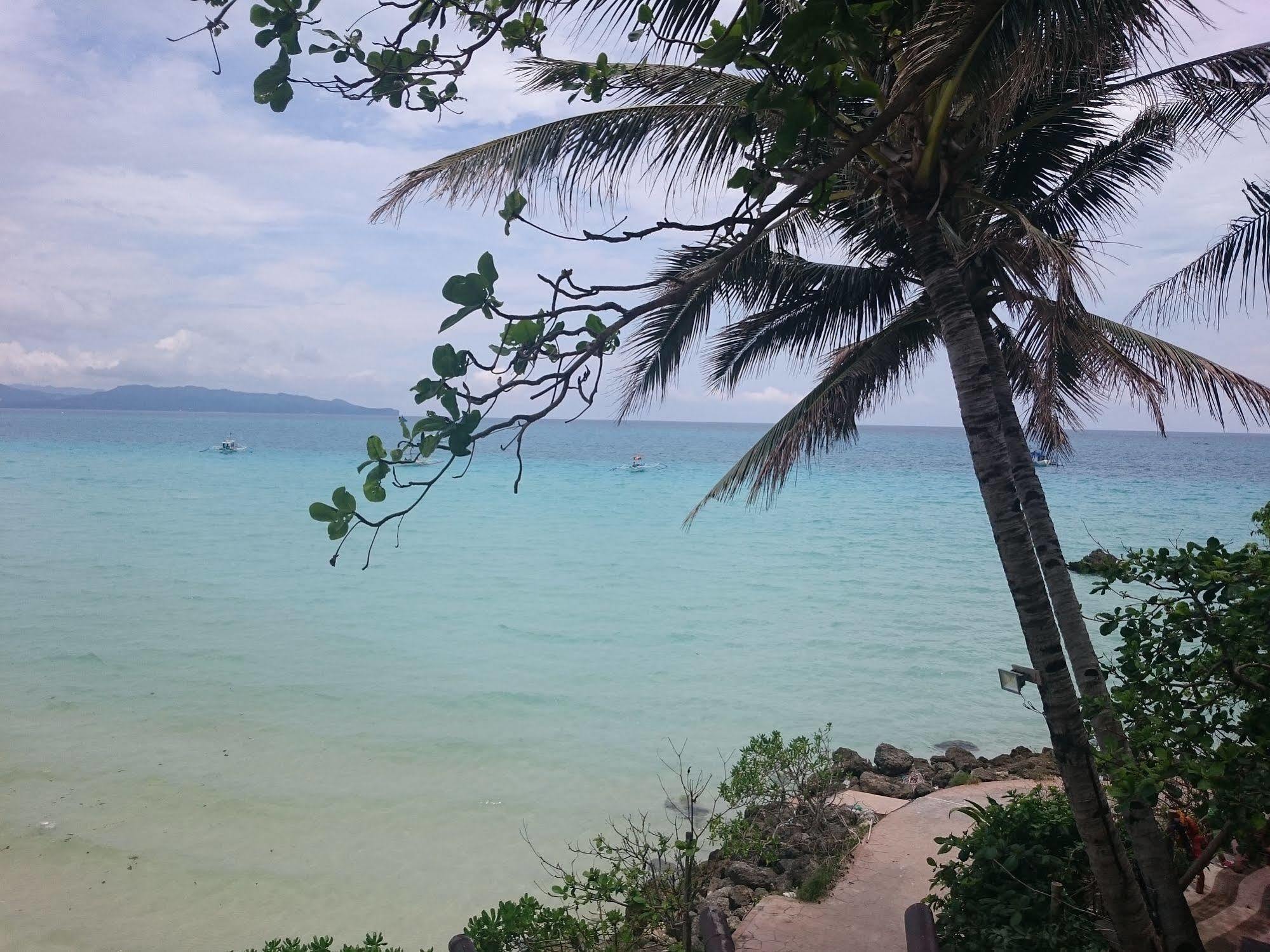 Boracay Terraces Resort Balabag  Bagian luar foto